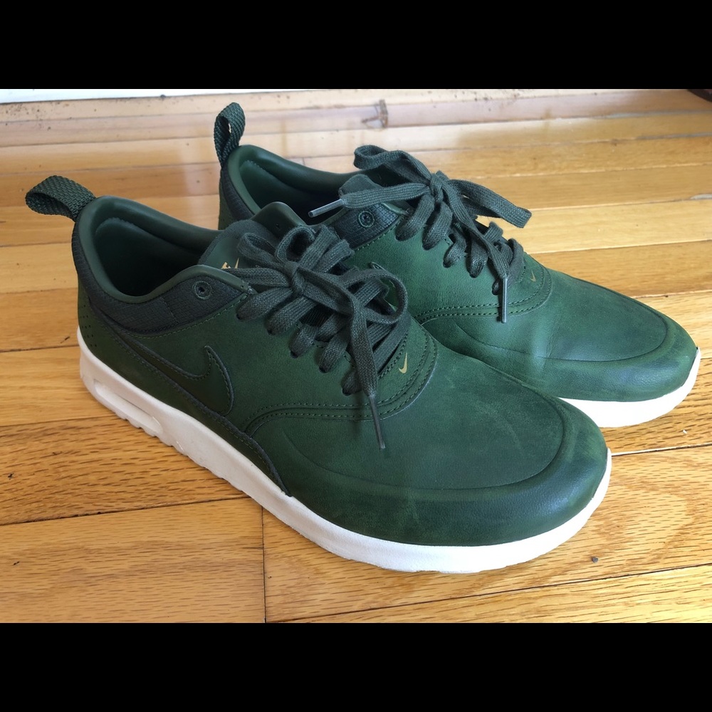 Unique Hunter Green Nike Air Force